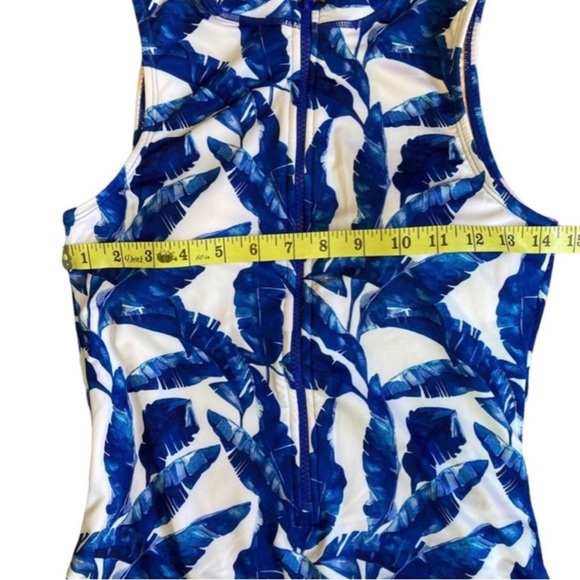 Cabana Life Blue Palms Sleeveless Figure Slimming Unisuit BlueWhite Sz Small NWT - Picture 10 of 11
